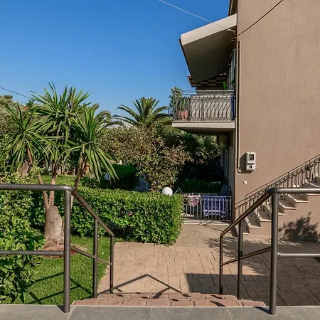 艾薇塔一室公寓 * 斯沃伦塔